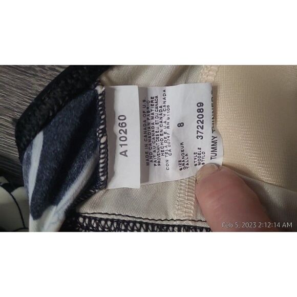 It Figures! Tunmy Thinner Floral Shaping One Piece Swimsuit Size 8 - Picture 3 of 4